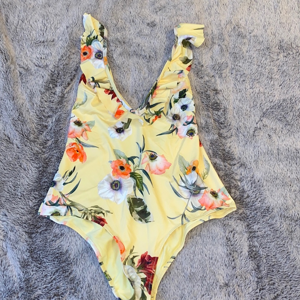 One piece bathing suit
